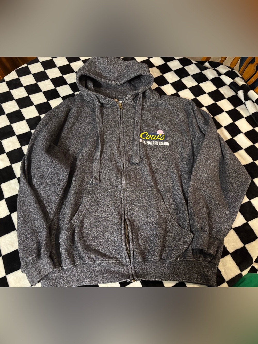 Men’s large cows zip up